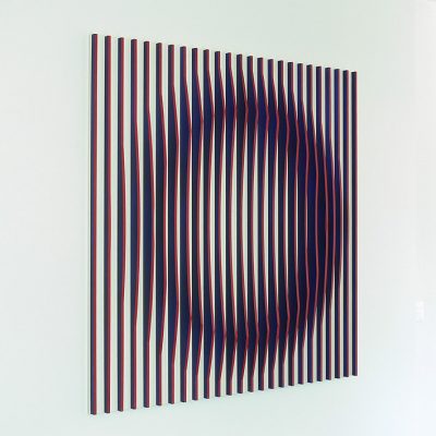 Ueli Gantner, Relief b22 konvex-konkav, 2012, Mitteldichte Holzfaserplatte, gespritzt, 120 x 120 cm © messmer foundation